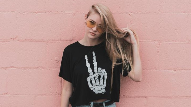 Choosing the Best T-Shirt Fabric for Longevity